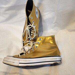 Gold Converse